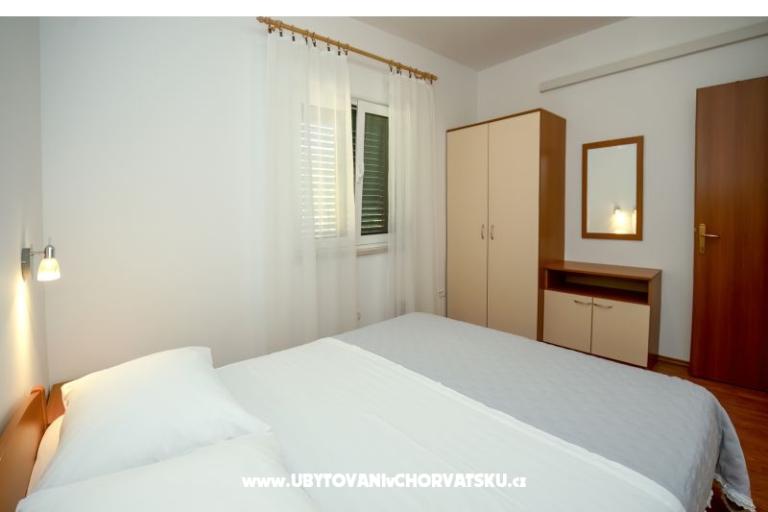 Apartments Males – photo 13