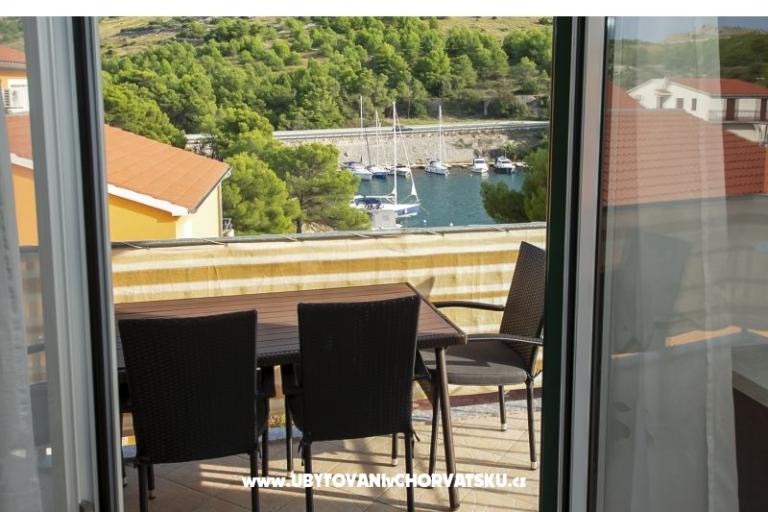 Apartments Males – photo 21