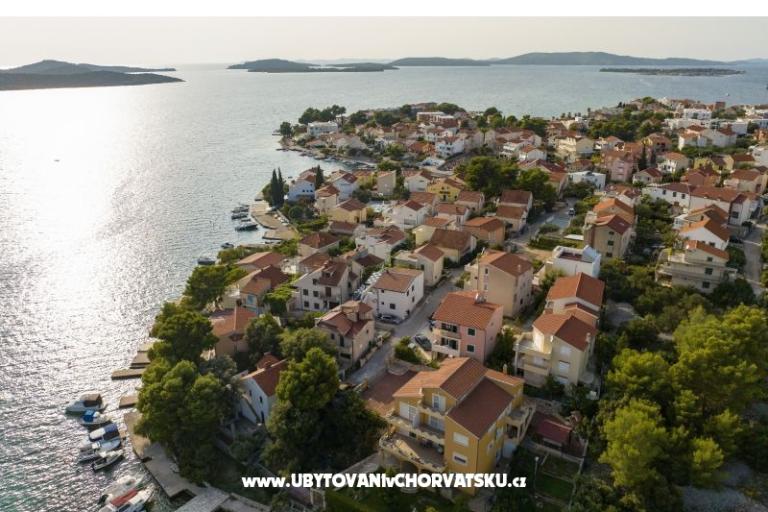 Apartments Males – photo 24