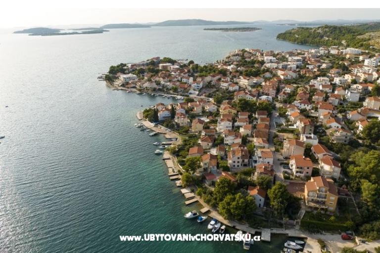 Apartments Males – photo 25