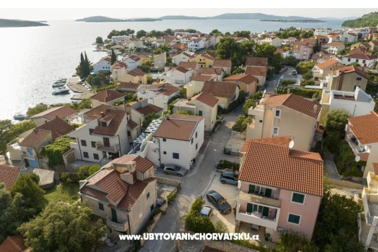 Apartments Males – photo 4