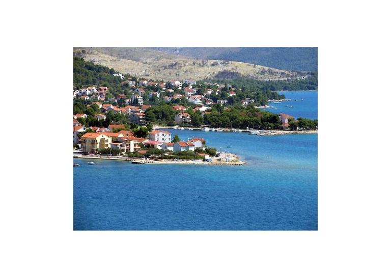 Apartments Males – photo 6