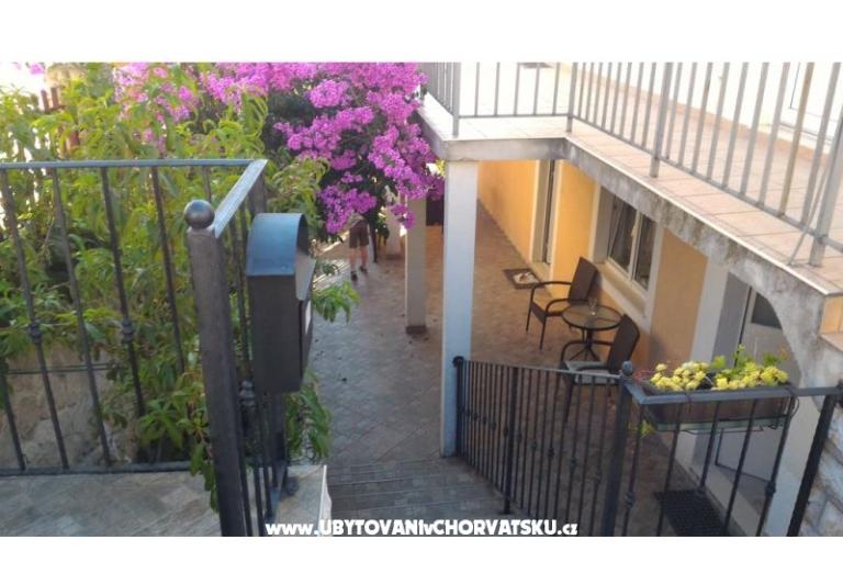 Apartments Mile – photo 2