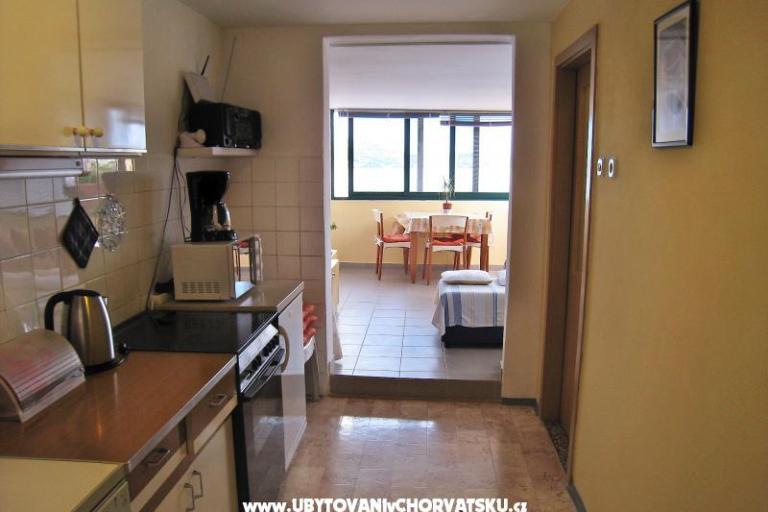 Apartment Jela – photo 12