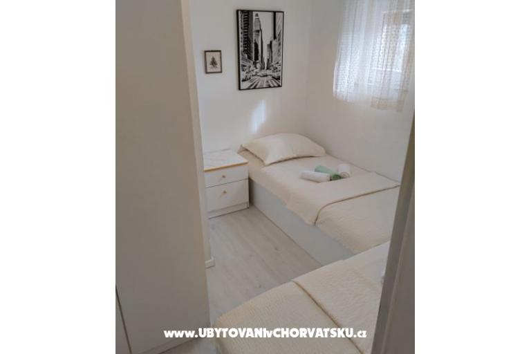 Apartment by the sea with a seaview – photo 18