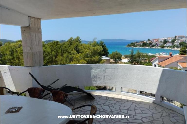 Apartment by the sea with a seaview – photo 2