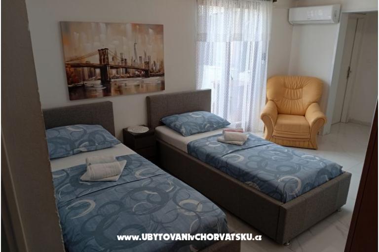 Apartment by the sea with a seaview – photo 4