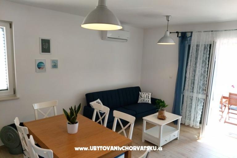 Laura apartmani – photo 4