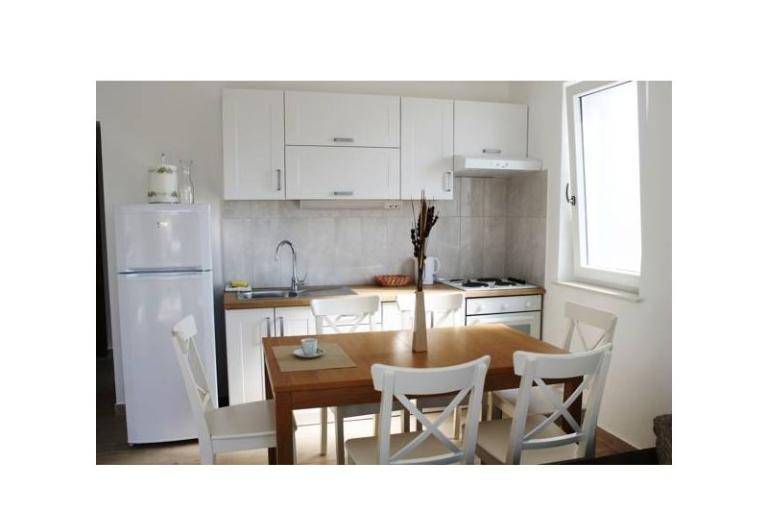 Laura apartmani – photo 5