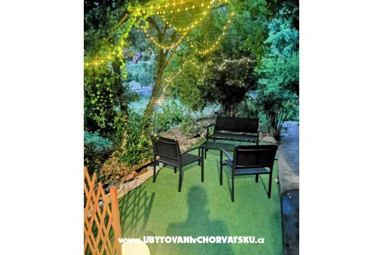 Garden view apart.150m from beach – photo 2