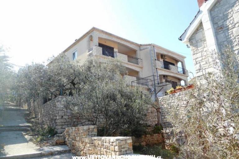 Apartments Mario Stomorska – photo 3
