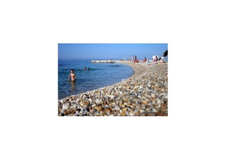 AdiOro Luxury Beachfront Apartment – photo 14