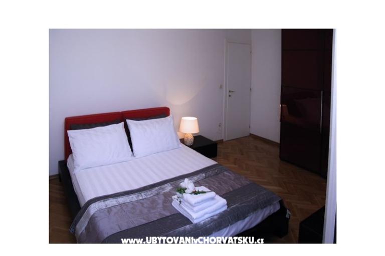 AdiOro Luxury Beachfront Apartment – photo 8