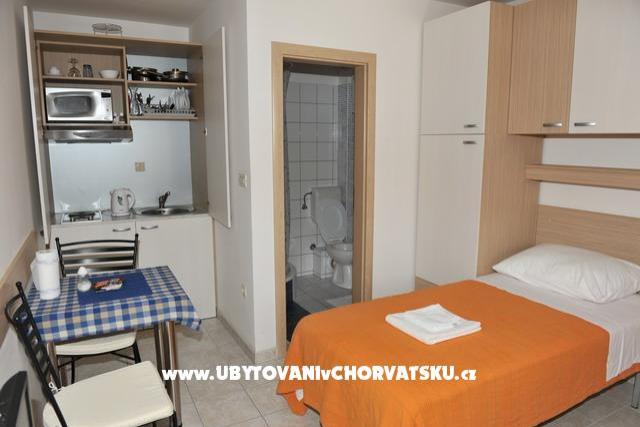 Apartments Zvizda Mora Split – photo 4
