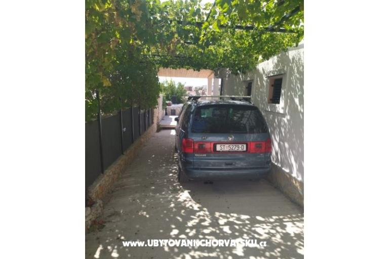 Apartment Deni – photo 19