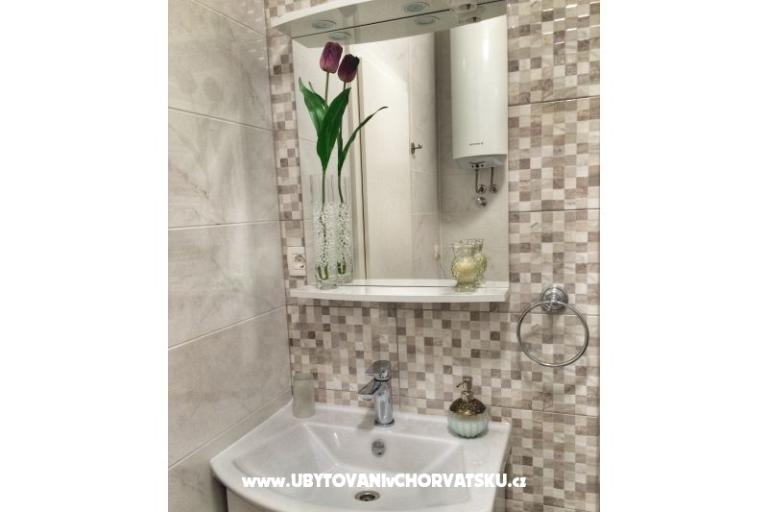 Bella Elia Luxury Studio Apartment – photo 9