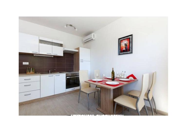 Apartments Dijana – photo 6