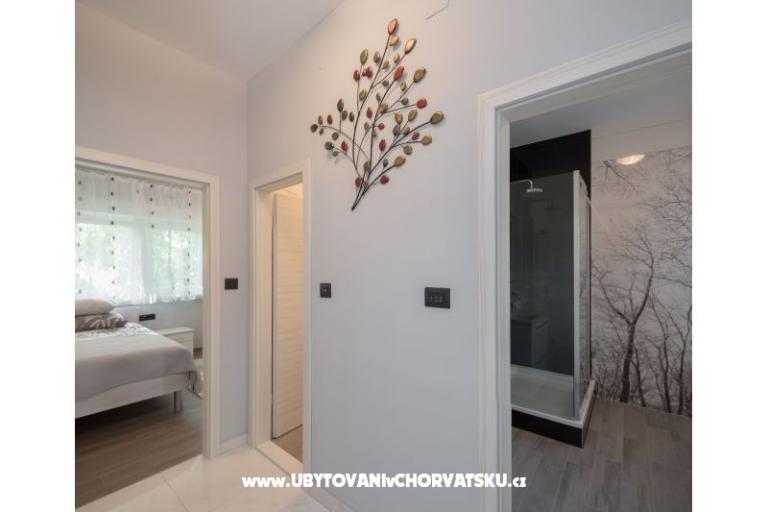 Grand tree apartment **** – photo 16