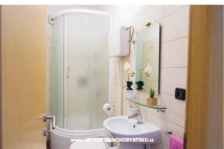 HolidayHomeSpalato-pool apartments  – photo 16