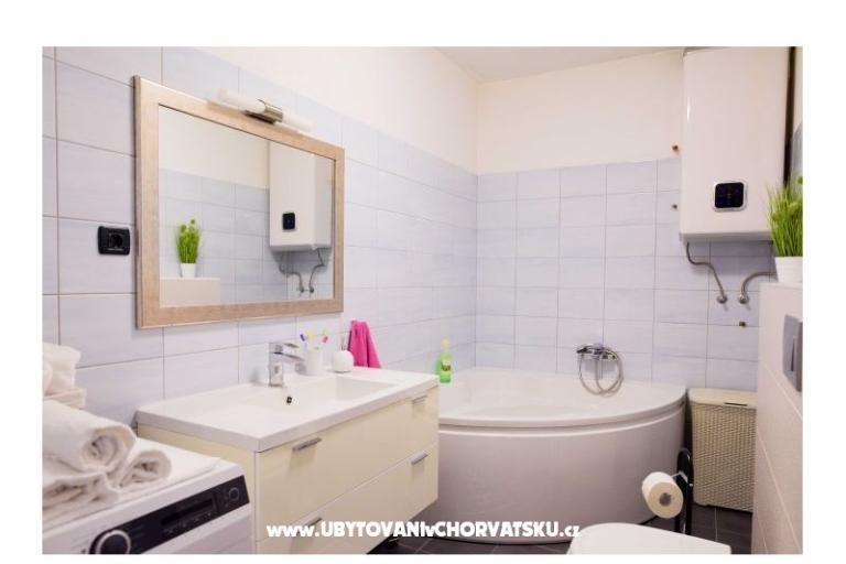HolidayHomeSpalato-pool apartments  – photo 6