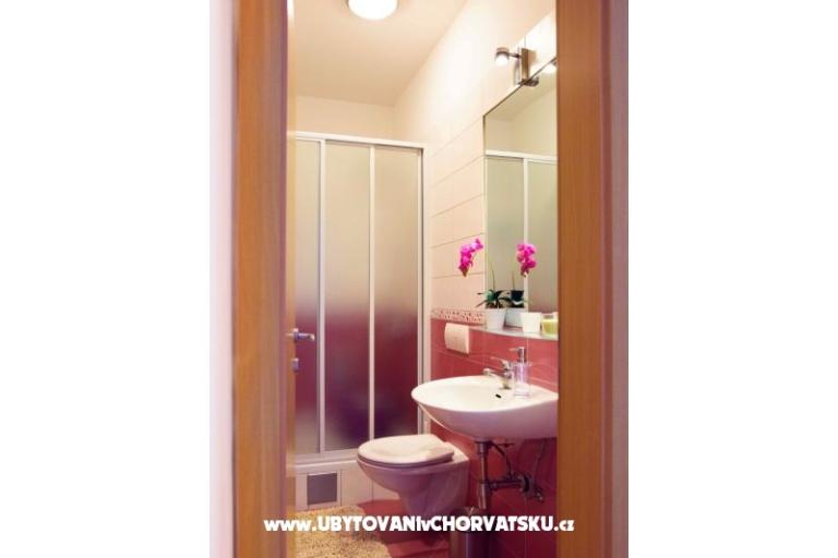 HolidayHomeSpalato-pool apartments  – photo 9