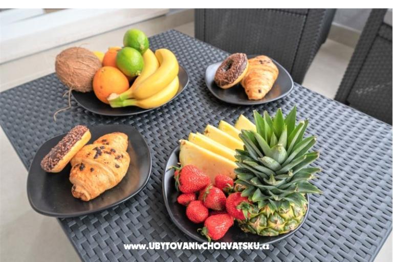 Luxury modern apartment on beach – photo 11