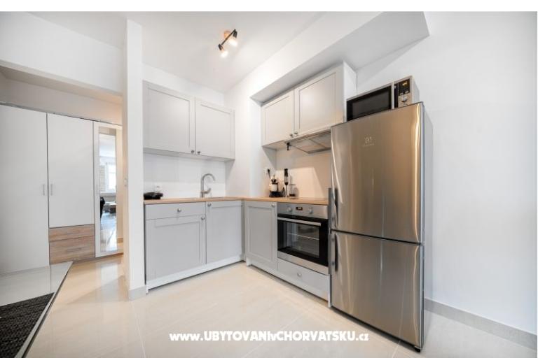 Luxury modern apartment on beach – photo 17