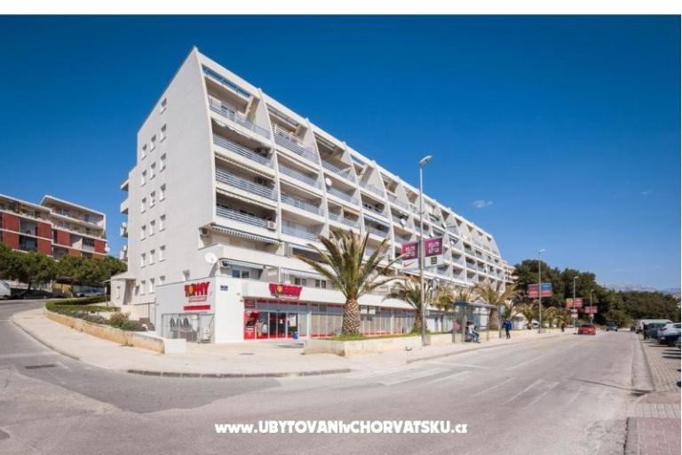 Luxury modern apartment on beach – photo 18