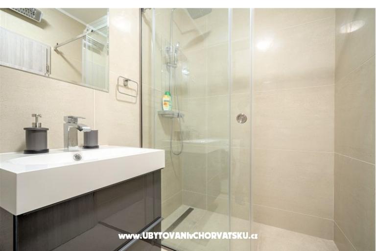 Luxury modern apartment on beach – photo 9