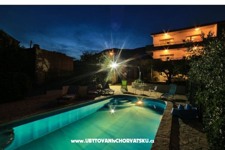 Rooms &amp; apartment Kraljevic – photo 7