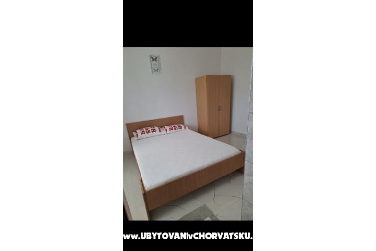 Apartments Kamelia – photo 8