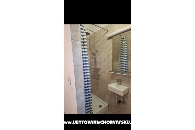 Apartments Kamelia – photo 9