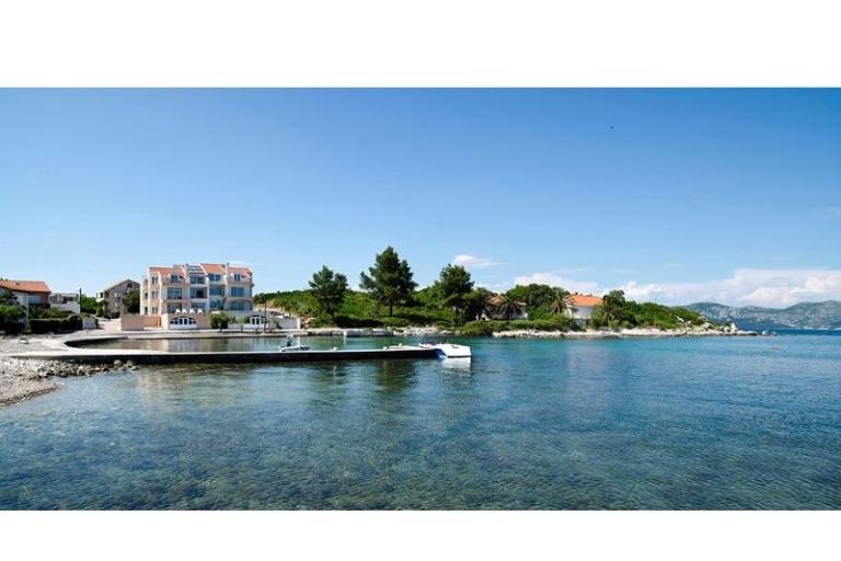 Villa Deak – photo 2