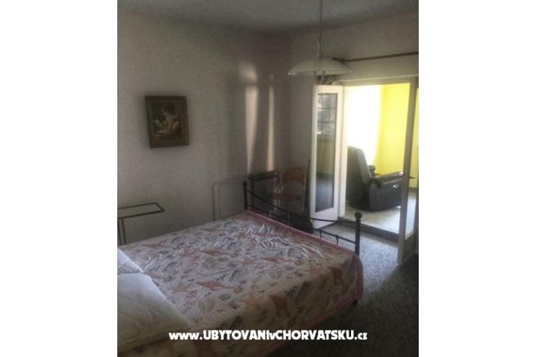 Apartment on the beach Lola – photo 12