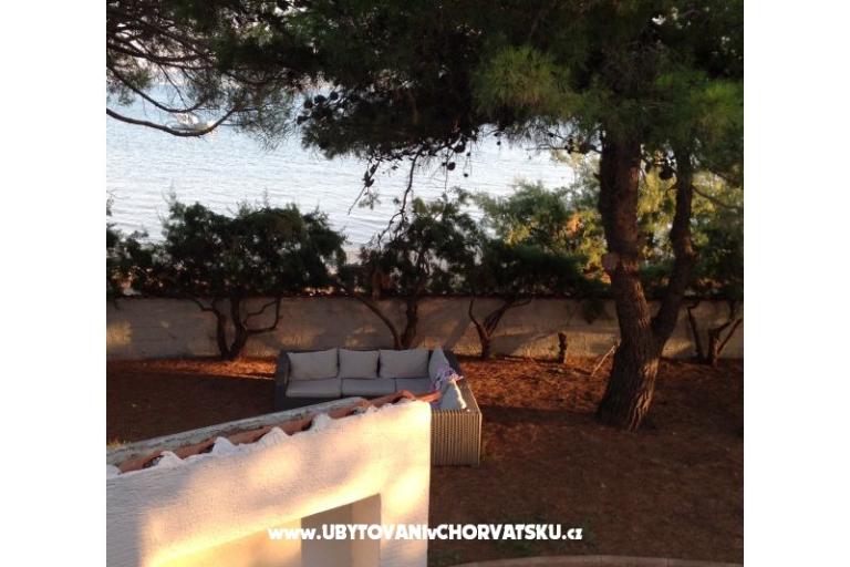 Apartment on the beach Lola – photo 7