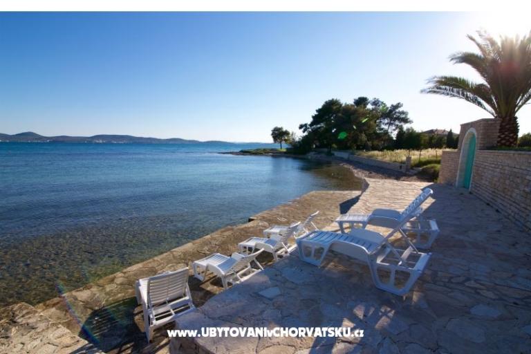 Apartments Becky – photo 12