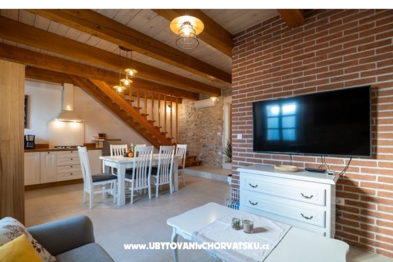 Holiday House San Cassiano  – photo 12