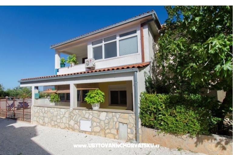 Apartments Denis Supetar Brač – photo 3