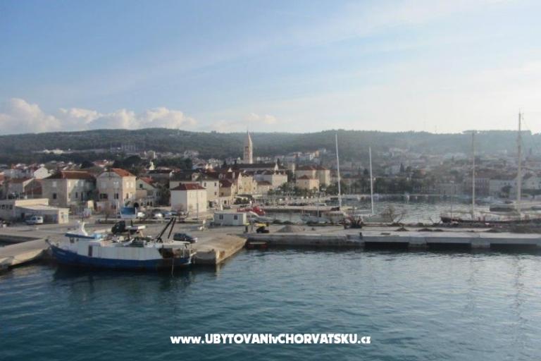 Apartments Denis Supetar Brač – photo 8