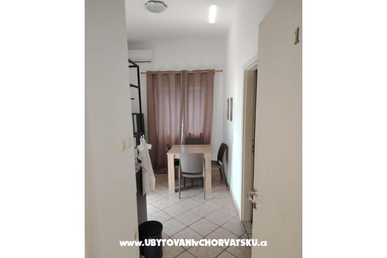 Apartments Ciprijan i Bojka Matić – photo 32