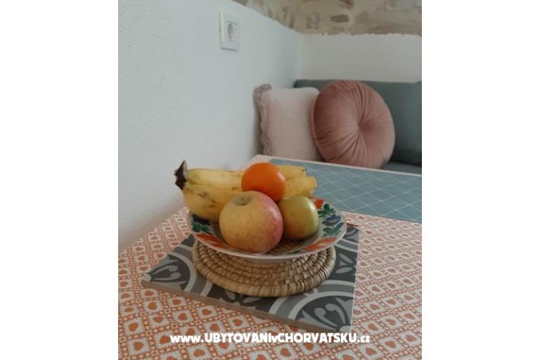 Apartment - kamena kuća  Šparoga – photo 20