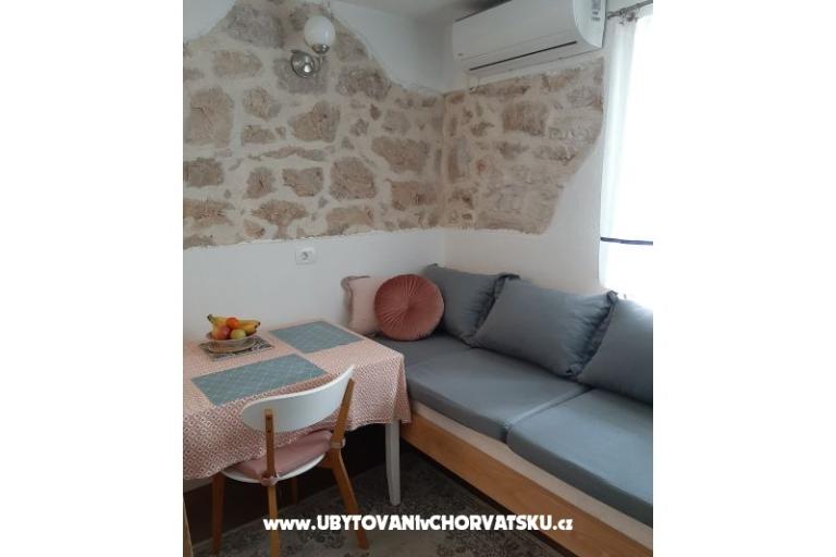 Apartment - kamena kuća  Šparoga – photo 22