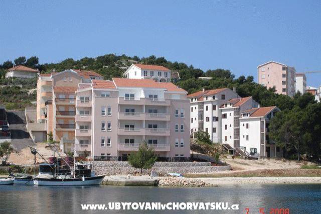 Villa Plaza – photo 2