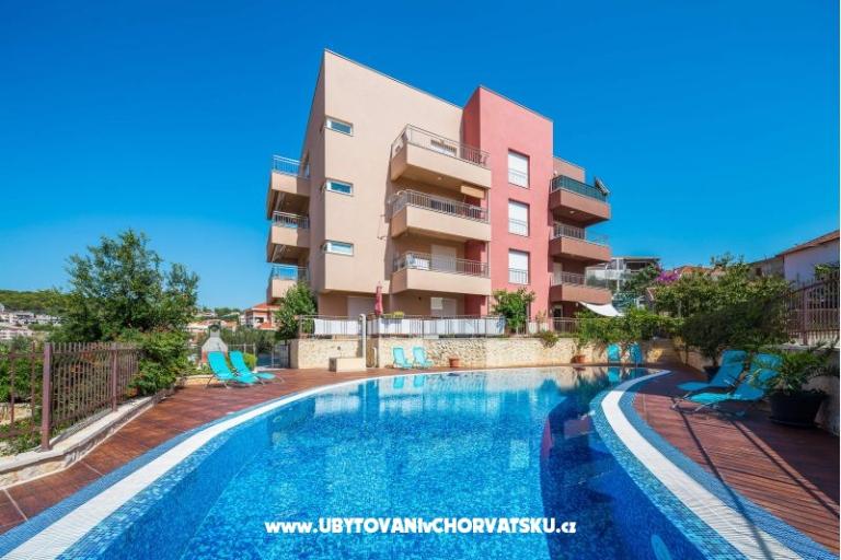 LAURA, 110 m2 pool, 100 m to beach – photo 3
