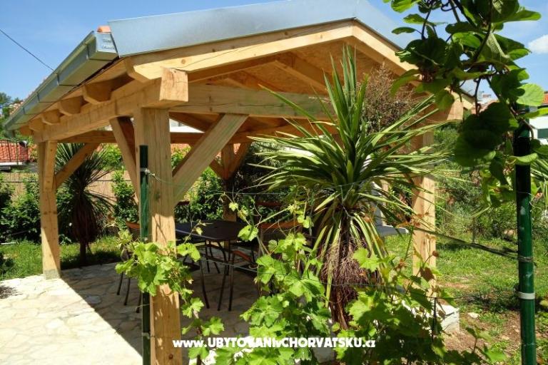 Apartment Tea Slatine – photo 12