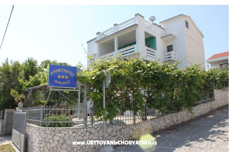 Baković - on the beach – photo 3