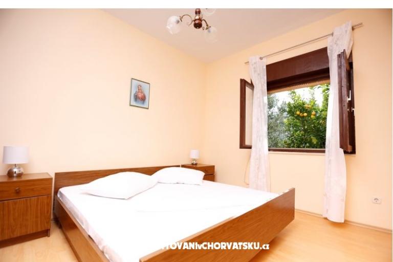 Baković - on the beach – photo 9