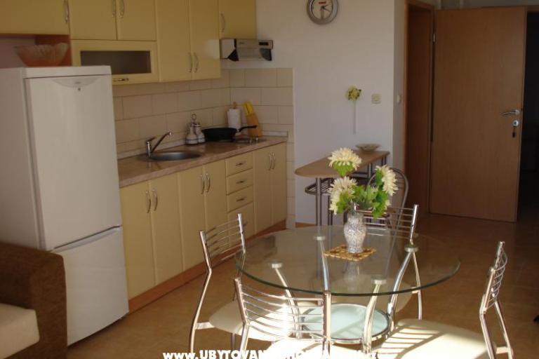 Apartments Elza – photo 5