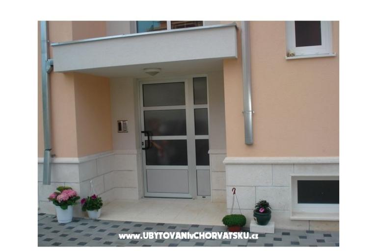 Apartments Linda – photo 9