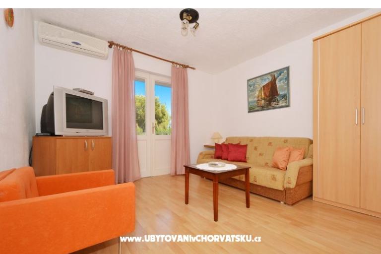 Apartments Mladen – photo 12